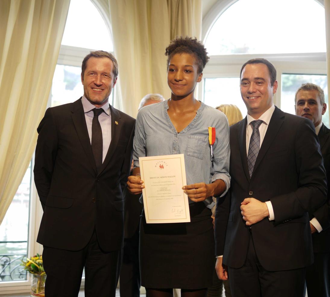 Nafissatou Thiam avec Paul Magnette et Maxime Prévot