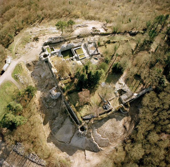 Vue aérienne du château de Poilvache. Photo G. Focant © SPW-Patrimoine