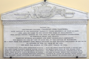 La plaque en hommage au lieutenant-colonel Canning dans l’église Saint-Joseph de Waterloo © Bruxelles, KIK-IRPA