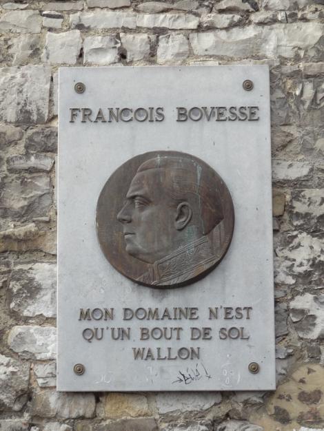 Plaque et médaillon François Bovesse