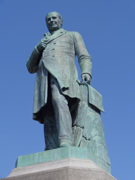 Statue Jean-Baptiste d’Omalius d’Halloy (Namur)