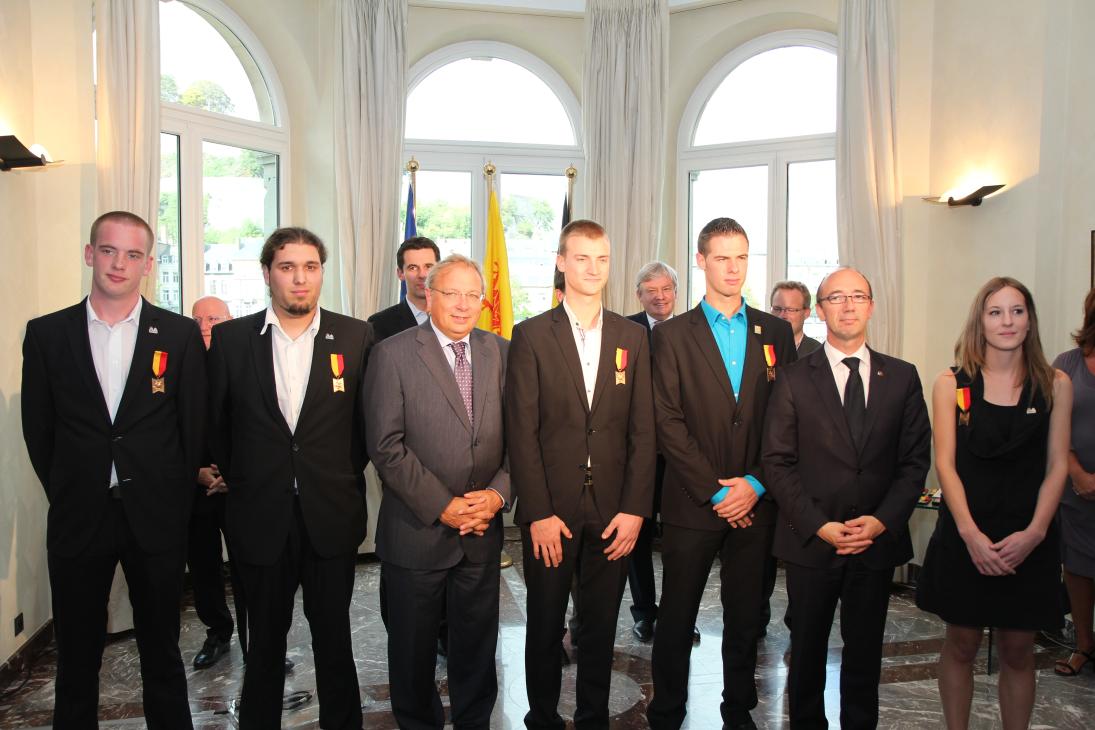 Les médaillés d'or d'Euroskills 2010 avec André Antoine et Rudy Demotte