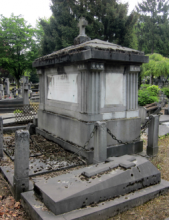 La tombe de Jacques-Joseph Fabry au cimetière de Robermont © IPW