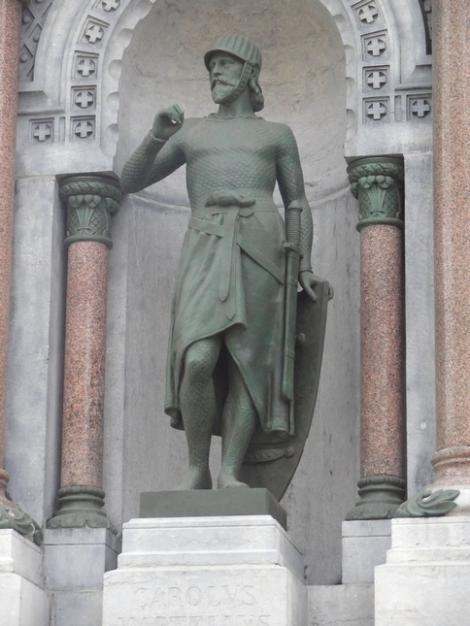 Statue Charles Martel (Liège)