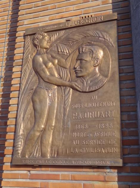 Bas-relief P.A. Druart (Quaregnon)