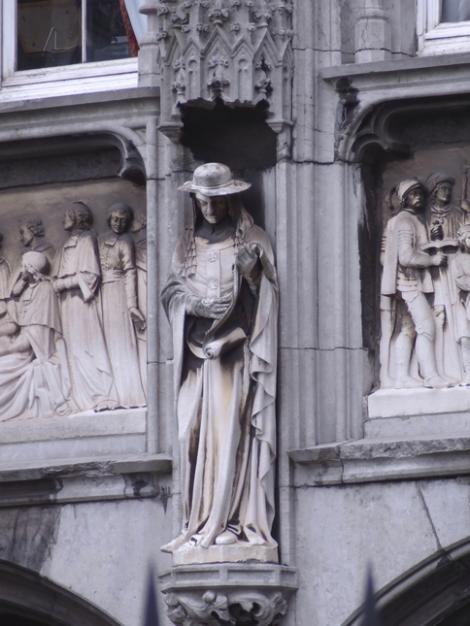 Statue Erard de la Marck (Liège)
