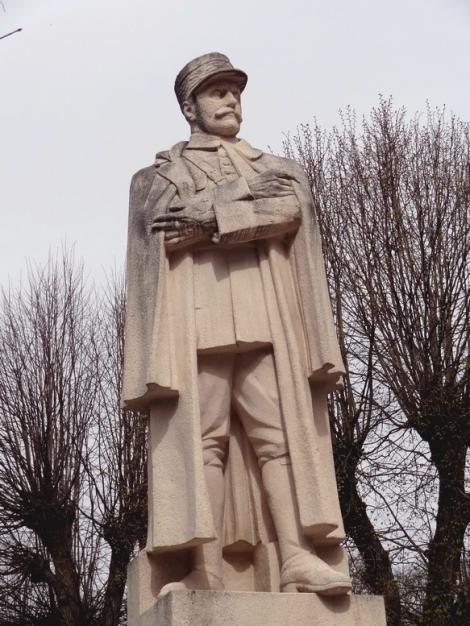 Monument au Maréchal Foch