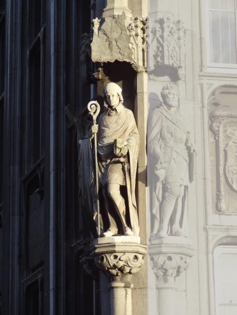Statue de Hugues de Pierrepont