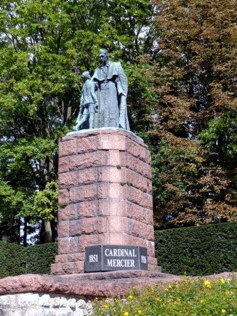 Statue Cardinal Mercier (Braine l’Alleud)